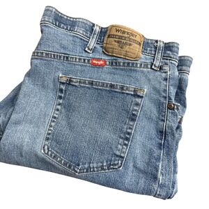 Wrangler Mens Denim Jeans 44x29 Blue Classic Fit Straight Leg Casual DISTRESSED